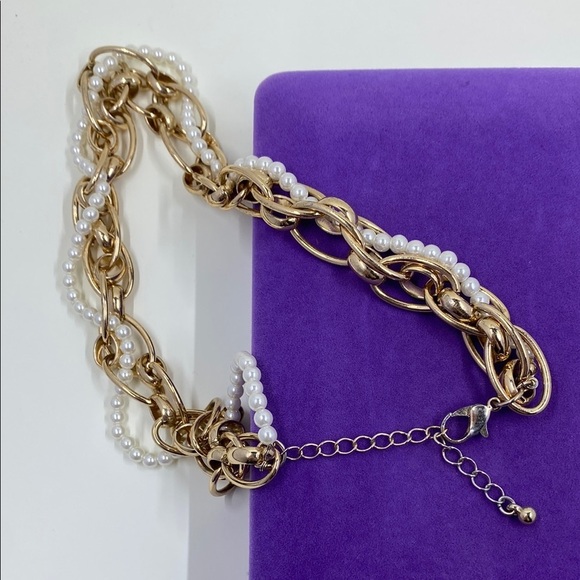 💛 Elegant Gold and Pearl Chain Necklace - Picture 4 of 5